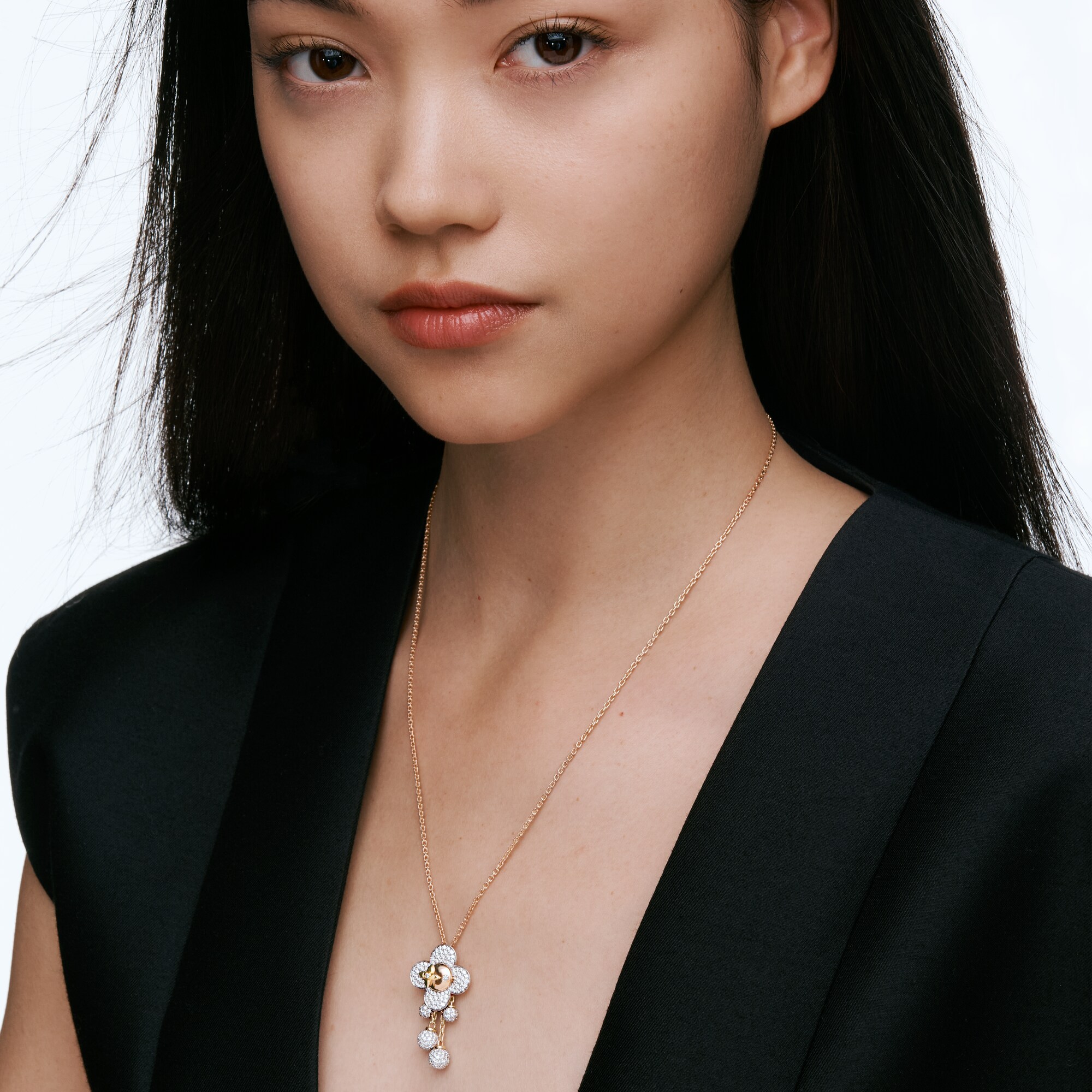 Colgante Vivienne de tres oros y diamantes  Joyería Categorías Collares y colgantes | LOUIS VUITTON (Zoom de producto)