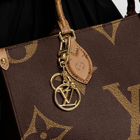 Colgante y llavero LV Circle S00 Mujer Accesorios Llaveros y charms | LOUIS VUITTON (Zoom de producto)