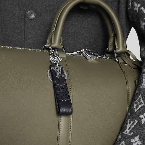 Colgante y llavero LV Shadow Dragonne S00 Hombre Accesorios Llaveros y charms | LOUIS VUITTON (Zoom de producto)