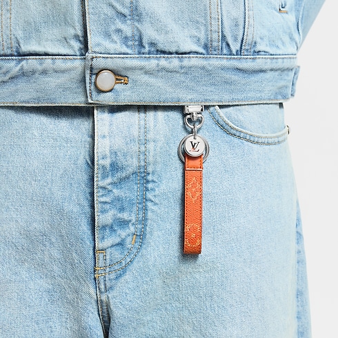 Colgante y llavero LV Slim Dragonne S00 Hombre Accesorios Llaveros y charms | LOUIS VUITTON (Zoom de producto)