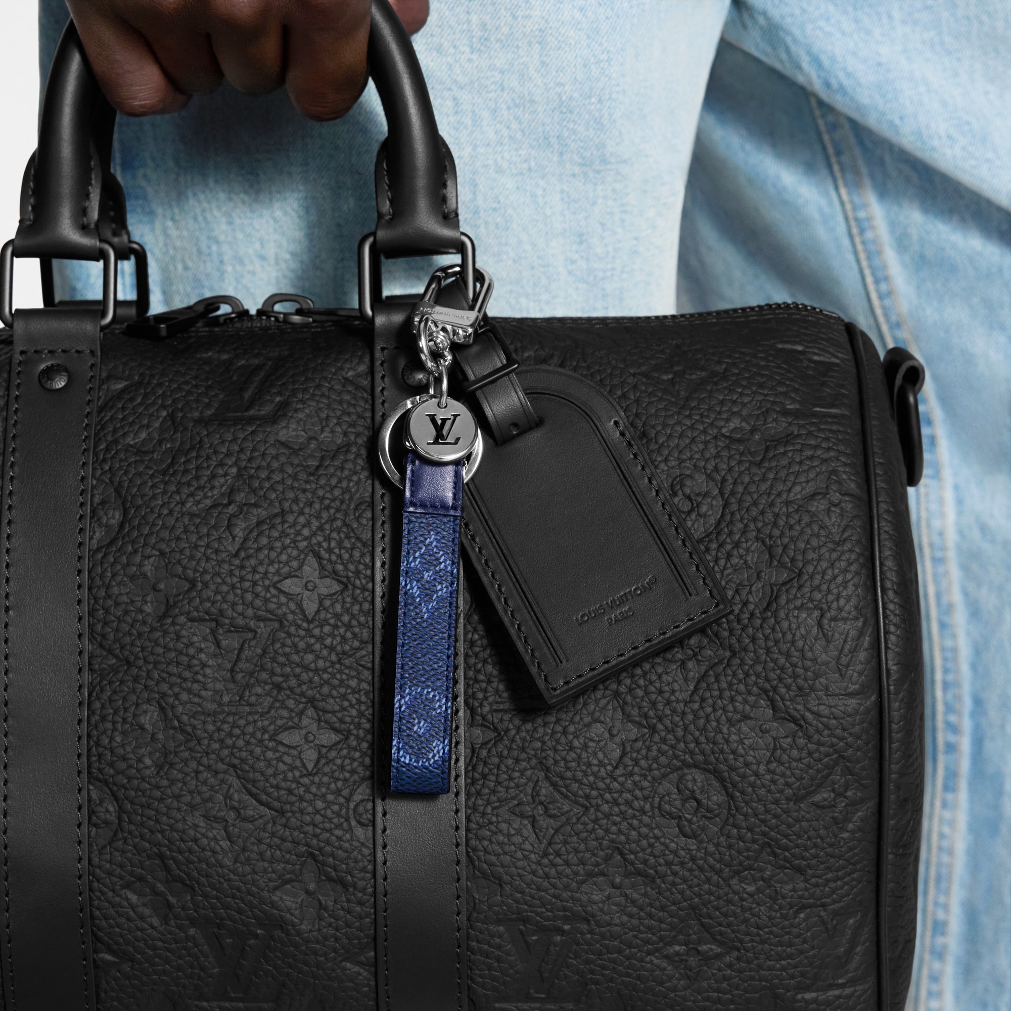 Colgante y llavero LV Slim Dragonne S00 Hombre Accesorios Llaveros y charms | LOUIS VUITTON (Zoom de producto)