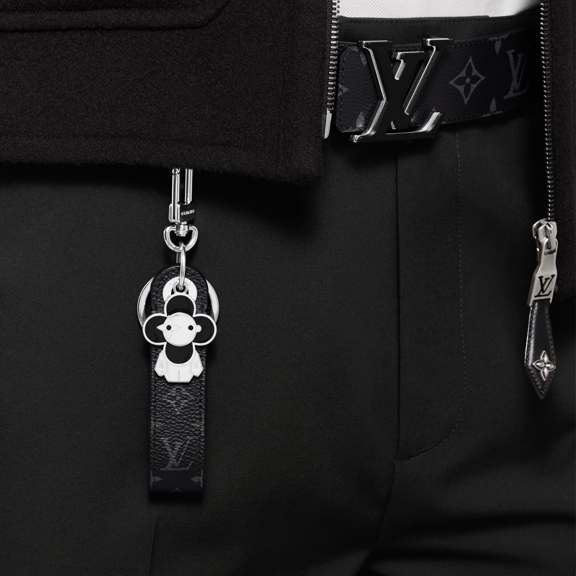 Colgante y llavero Vivienne Dragonne S00 Hombre Accesorios Llaveros y charms | LOUIS VUITTON (Zoom de producto)