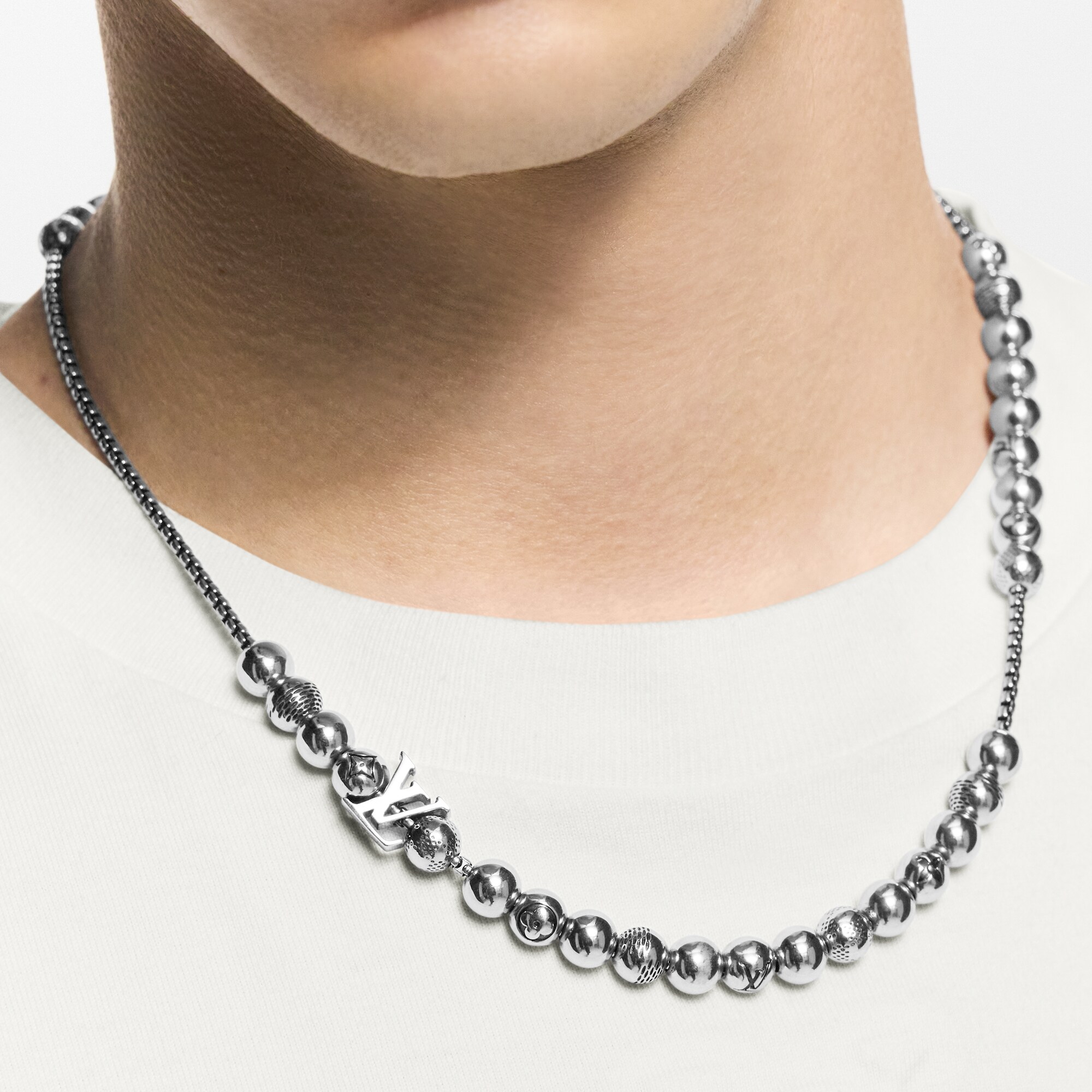 Collar Damier Staples Ball S00 Hombre Joyería Collares y colgantes | LOUIS VUITTON (Zoom de producto)