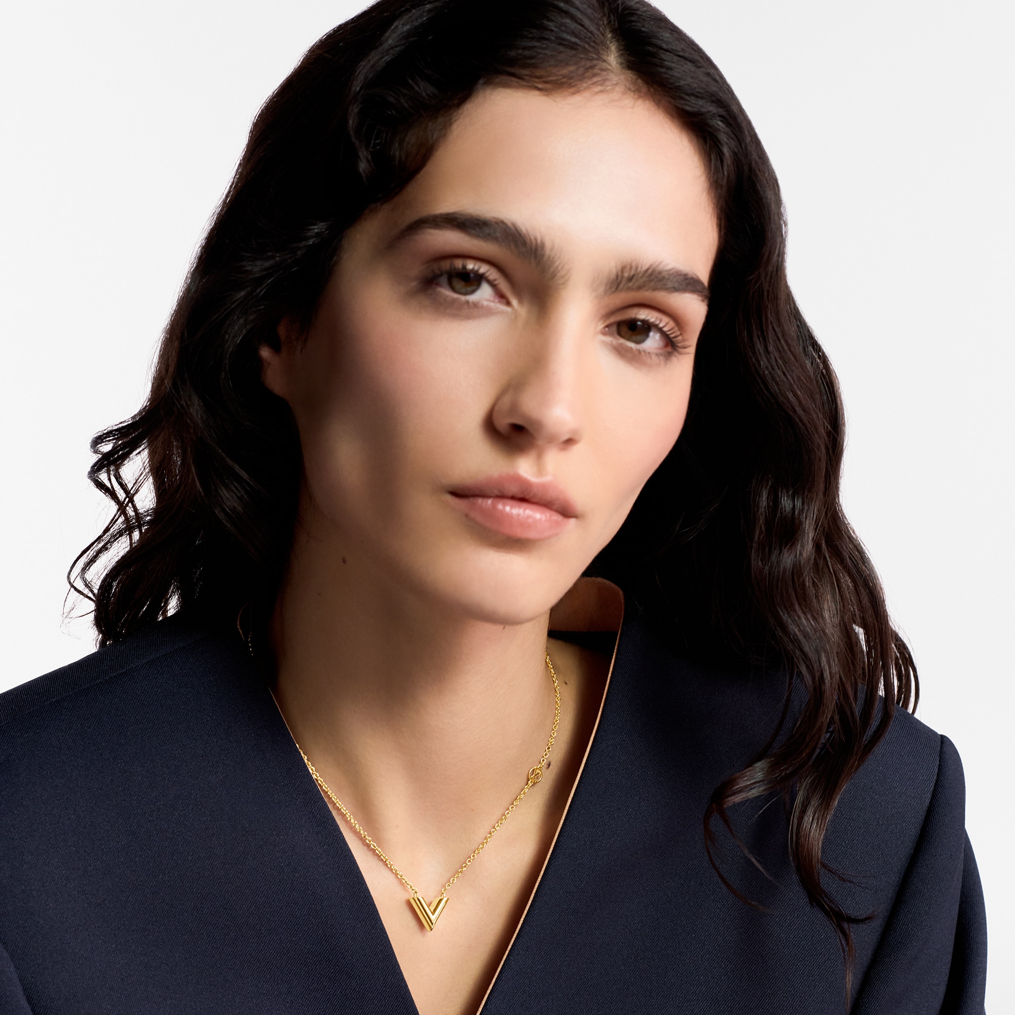 Collar Essential V S00 Mujer Bisutería Toda la bisutería | LOUIS VUITTON (Zoom de producto)