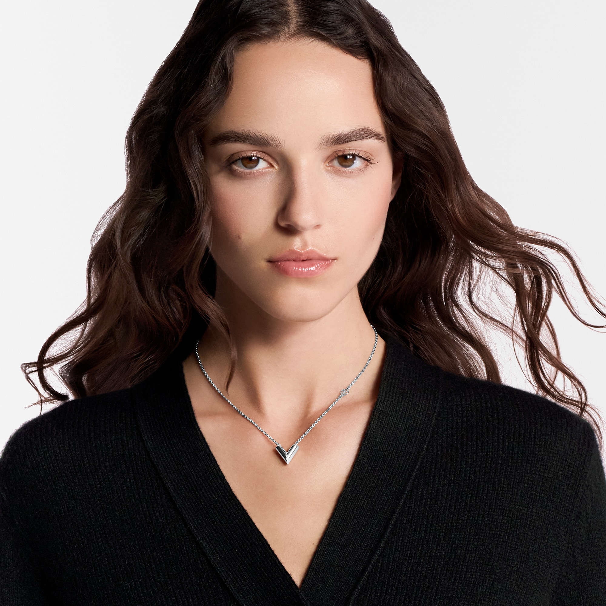 Collar Essential V Supple S00 Mujer Bisutería Toda la bisutería | LOUIS VUITTON (Zoom de producto)