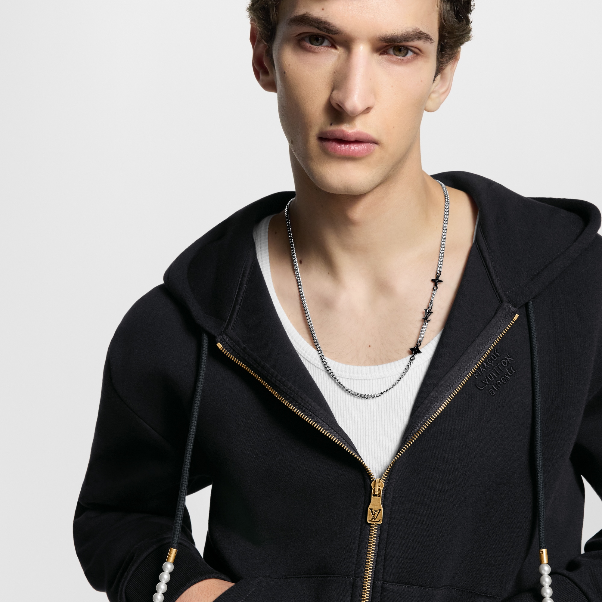 Collar Monogram Row S00 Hombre Joyería Collares y colgantes | LOUIS VUITTON (Zoom de producto)