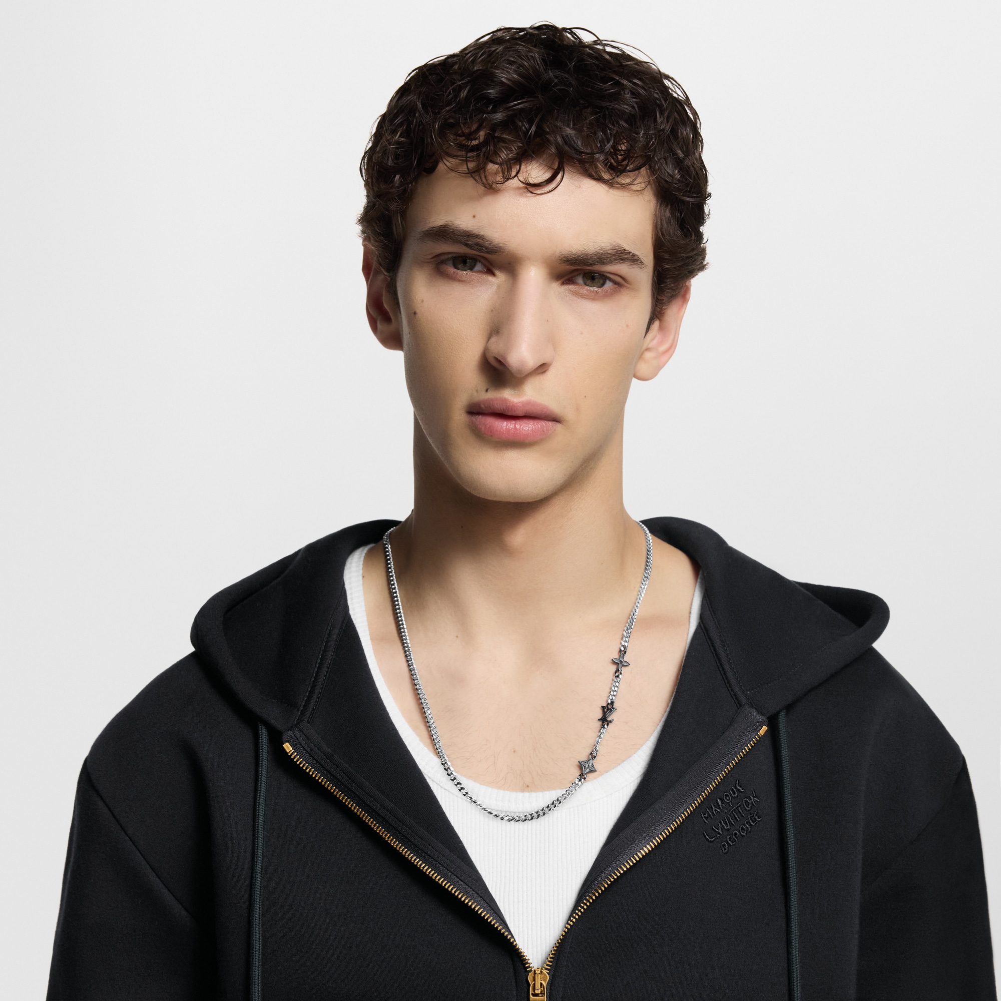 Collar Monogram Row S00 Hombre Joyería Collares y colgantes | LOUIS VUITTON (Zoom de producto)