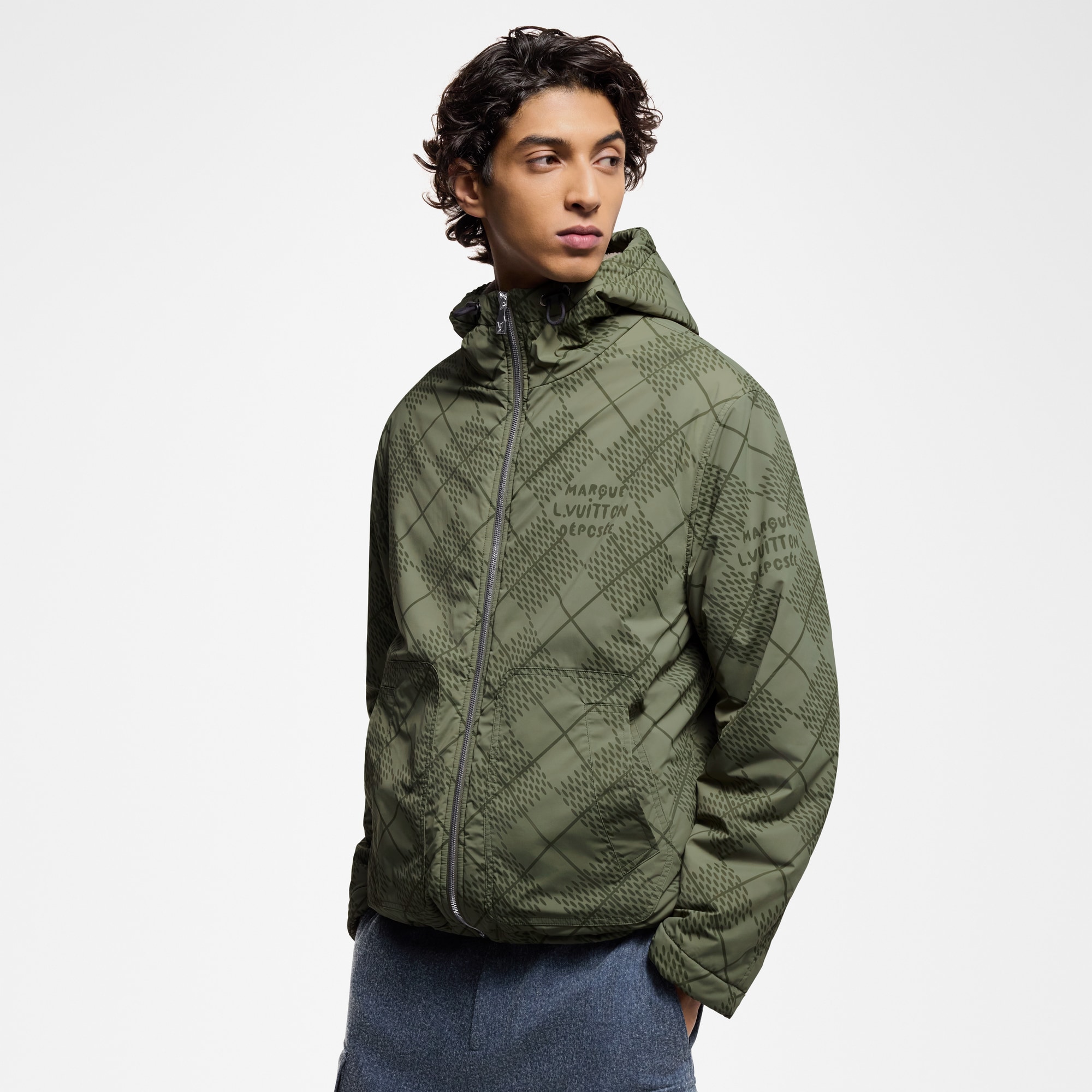 Cortavientos reversible de nailon y tejido de felpa  Hombre Prêt-à-Porter Cazadoras y abrigos | LOUIS VUITTON (Zoom de producto)