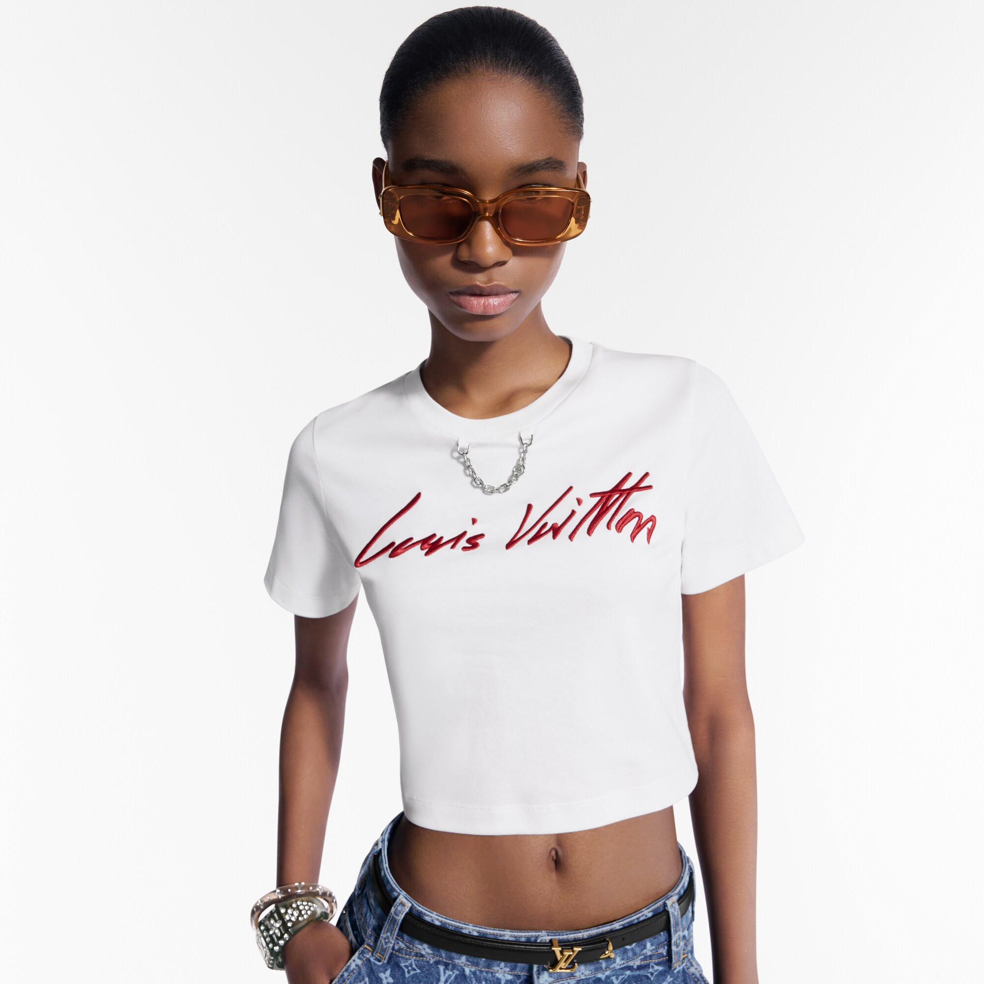 Crop top con distintivo en cursiva  Mujer Prêt-à-Porter Tops | LOUIS VUITTON (Zoom de producto)