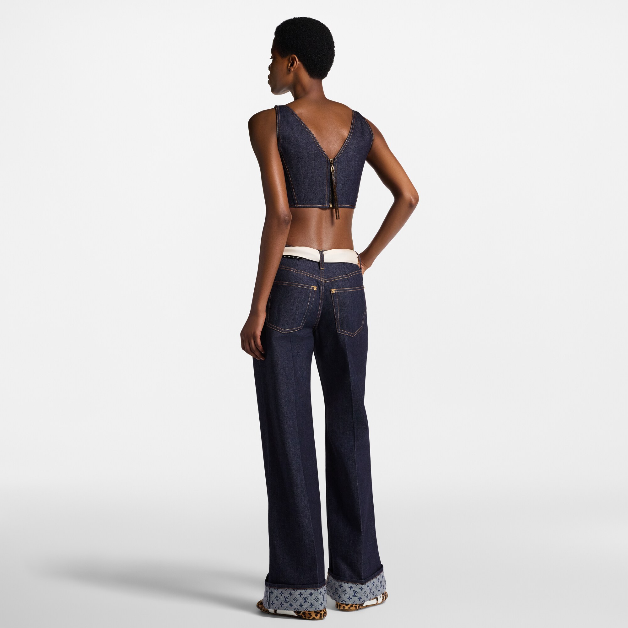 Crop top vaquero con cuello de pico  Mujer Prêt-à-Porter Tops | LOUIS VUITTON (Zoom de producto)