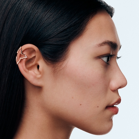 Ear cuff Ombre Blossom de oro rosa y diamantes Joyería Categorías Pendientes | LOUIS VUITTON (Zoom de producto)