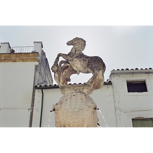 Fashion Eye Córdoba de Miles Aldridge Baúles, Viaje y Hogar Libros Fashion Eye | LOUIS VUITTON (Zoom de producto)