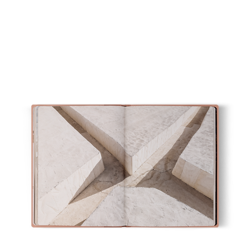 Fashion Eye Cretto di Burri Baúles, Viaje y Hogar Libros Fashion Eye | LOUIS VUITTON (Zoom de producto)