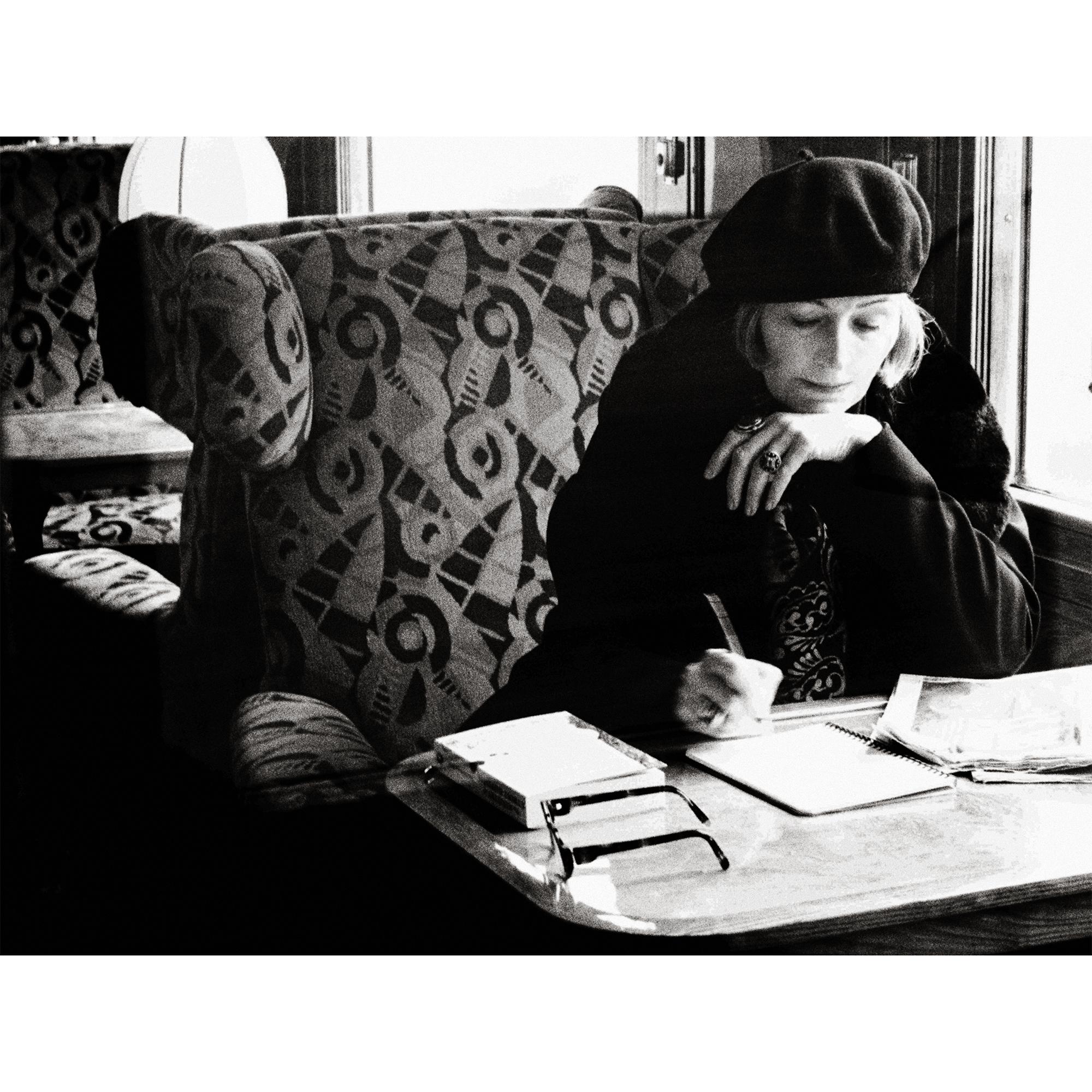 Fashion Eye Orient Express  Baúles, Viaje y Hogar Libros Fashion Eye | LOUIS VUITTON (Zoom de producto)