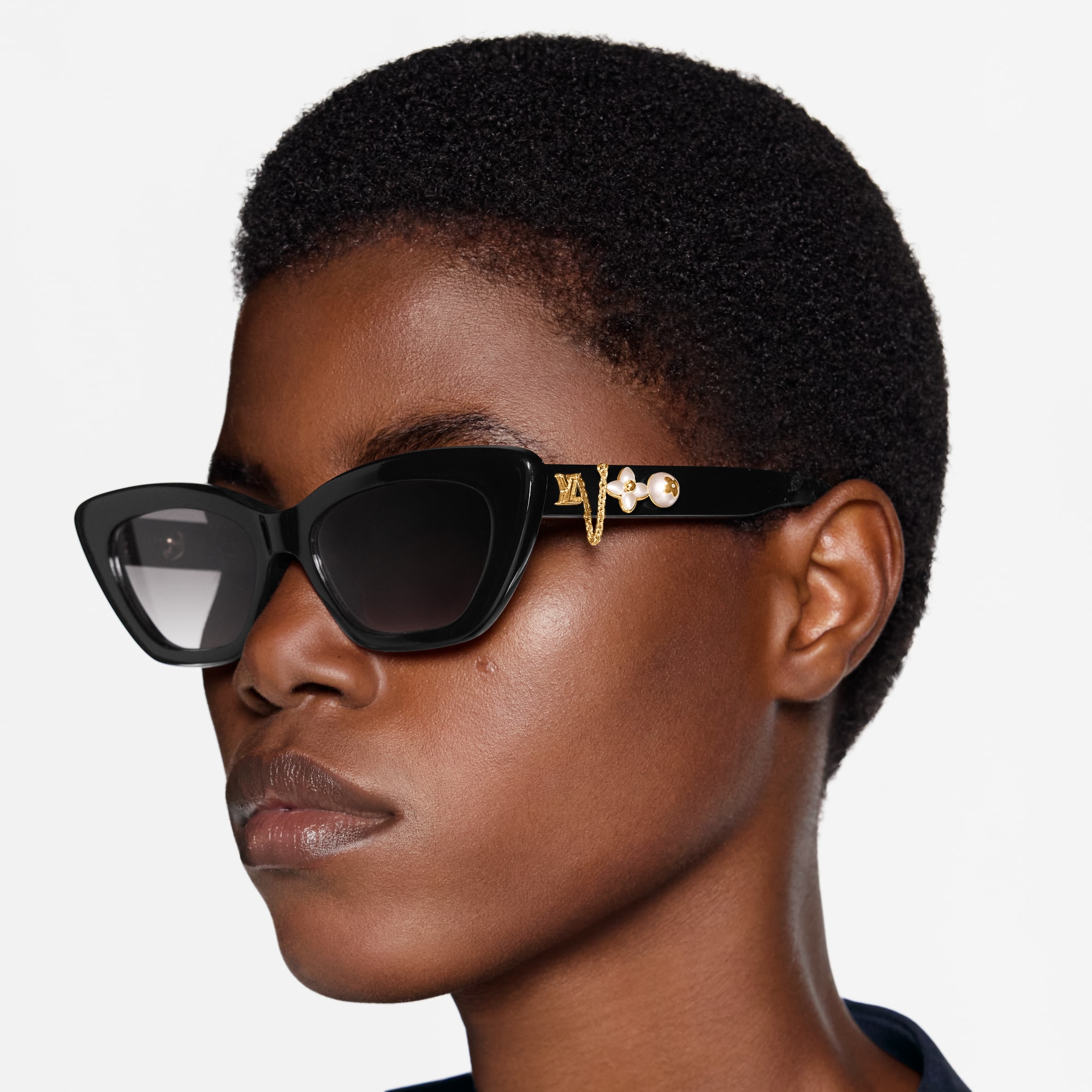 Gafas de sol LV Charms Cat Eye S00 Mujer Accesorios Gafas de sol | LOUIS VUITTON (Zoom de producto)
