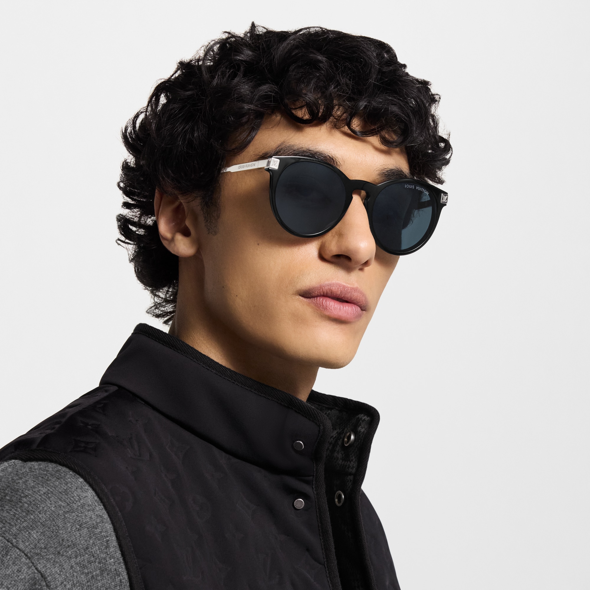 Gafas de sol LV Rise Round S00 Hombre Accesorios Gafas de sol | LOUIS VUITTON (Zoom de producto)