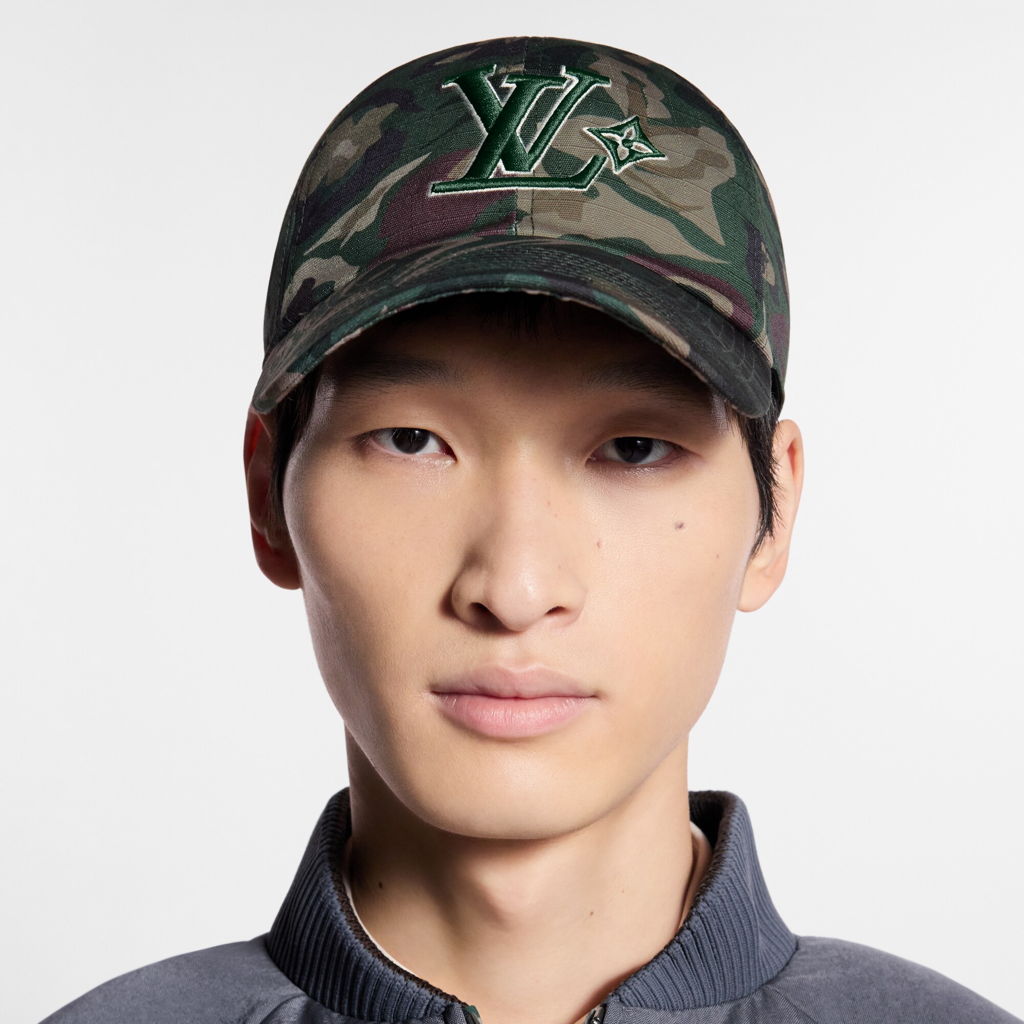 Gorra LV Camo S00 Hombre Accesorios Sombreros, Gorros y Guantes | LOUIS VUITTON (Zoom de producto)