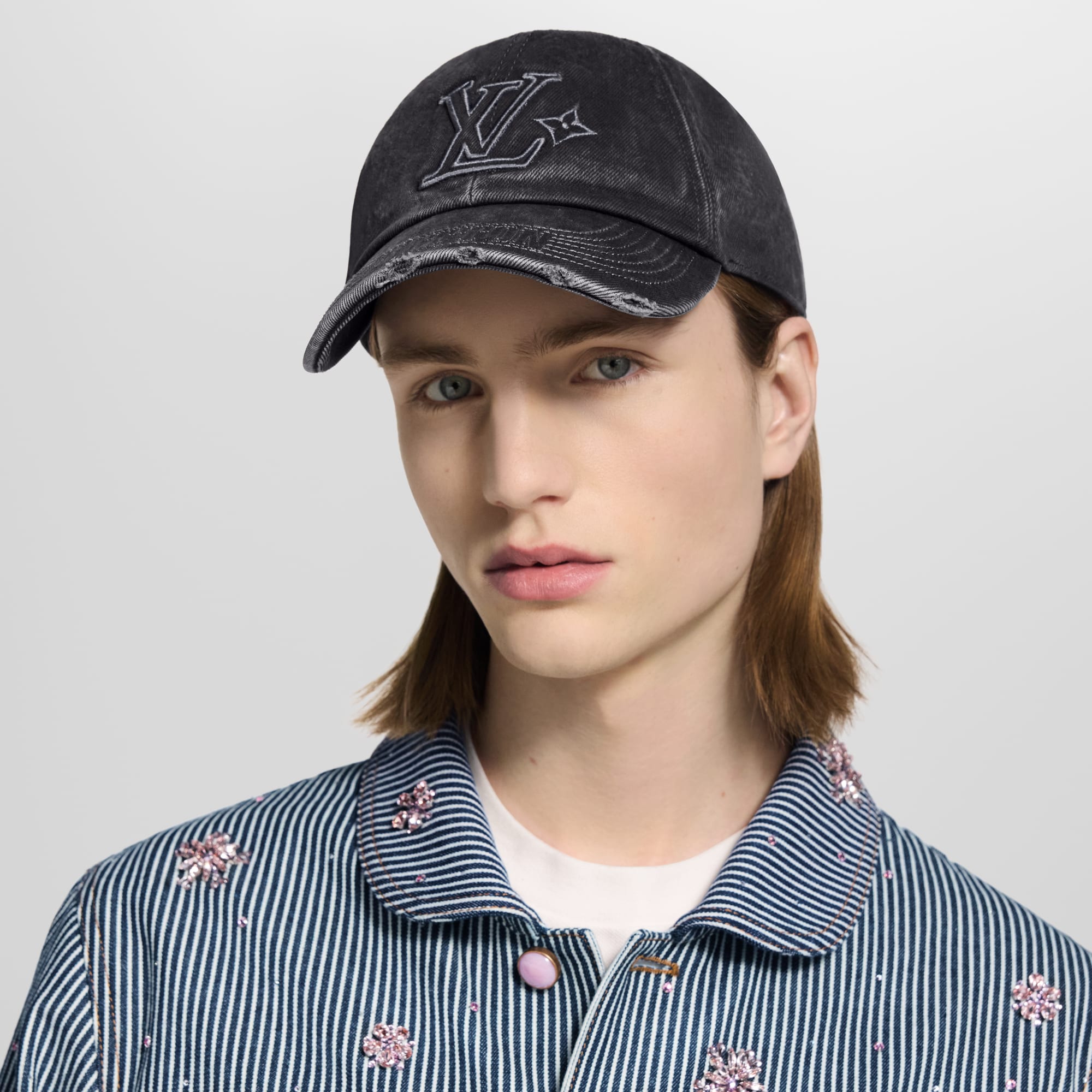 Gorra LV Denim Washed S00 Hombre Accesorios Sombreros, Gorros y Guantes | LOUIS VUITTON (Zoom de producto)