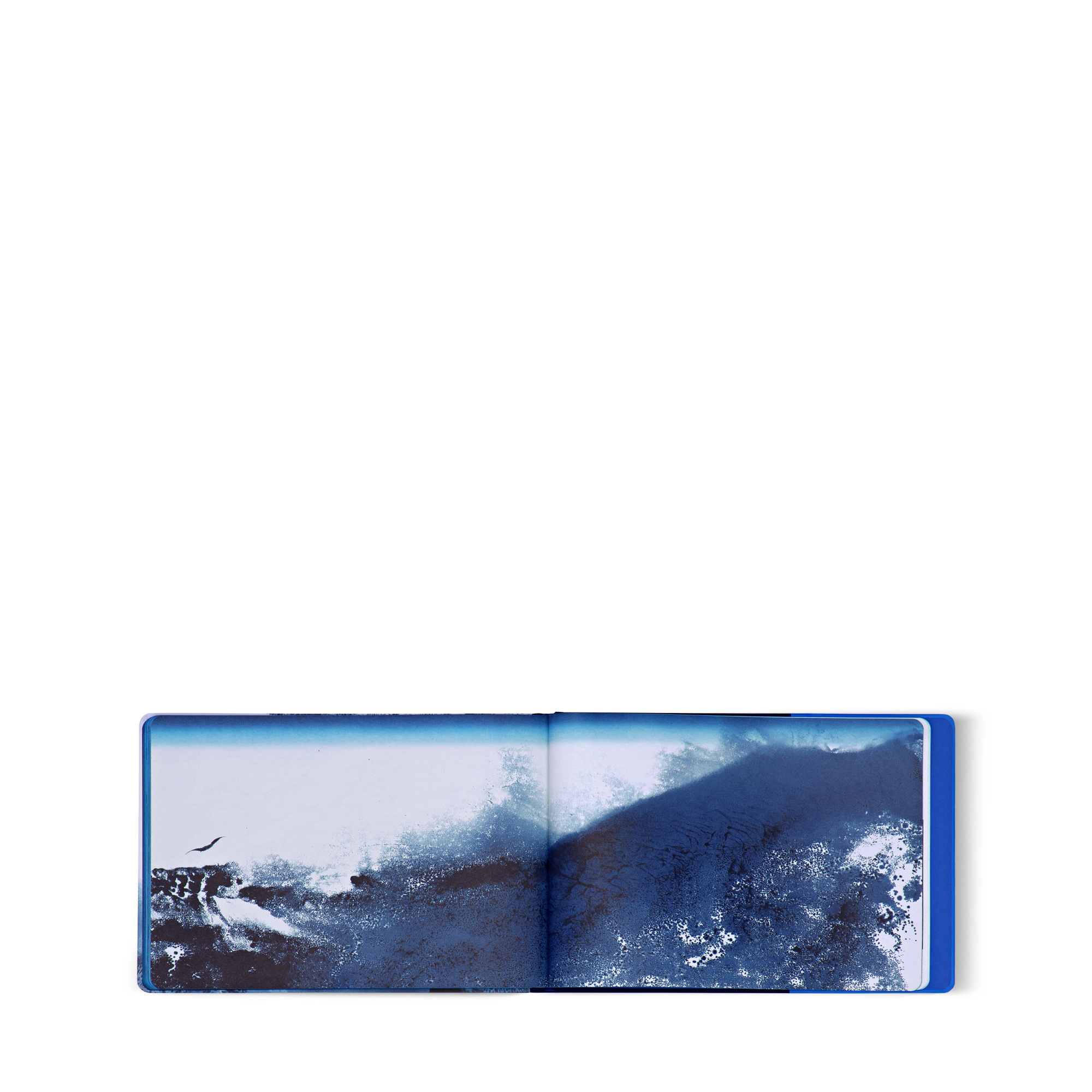 Guía de viaje: Mar Mediterráneo, de Aurore de Morinerie  Baúles, Viaje y Hogar Libros Guía de viajes | LOUIS VUITTON (Zoom de producto)