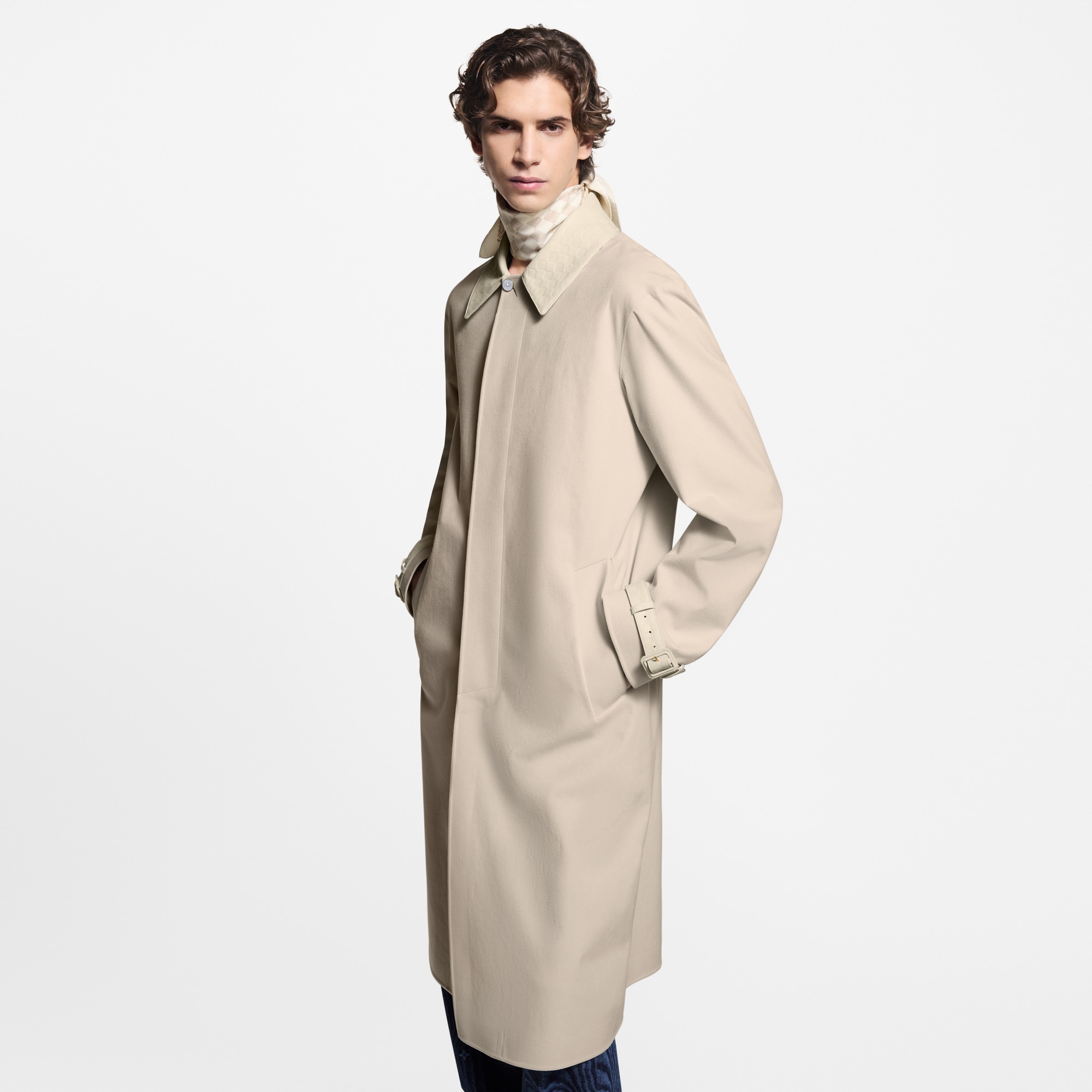 Impermeable técnico de terciopelo  Hombre Prêt-à-Porter Cazadoras y abrigos | LOUIS VUITTON (Zoom de producto)