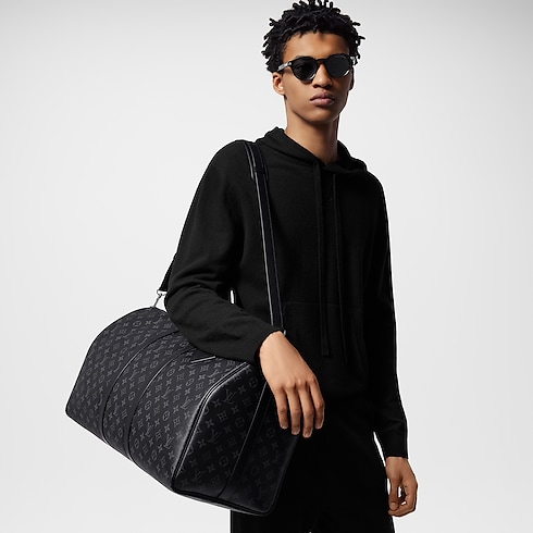 Keepall 55 con bandolera Monogram Eclipse Hombre Viaje Bolsos de viaje | LOUIS VUITTON (Zoom de producto)