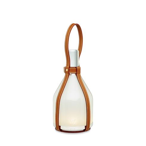 Lámpara Bell de Edward Barber y Jay Osgerby Piel y otros materiales Baúles, Viaje y Hogar Hogar y Decoración de mesa Objets Nomades – Colección de muebles | LOUIS VUITTON (Zoom de producto)