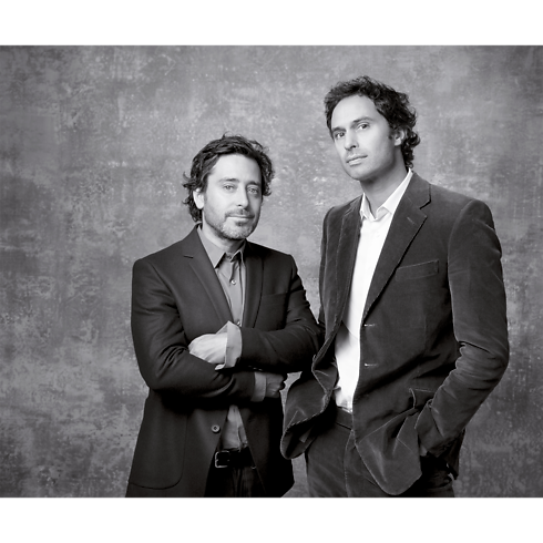 Lámpara Bell de Edward Barber y Jay Osgerby Piel y otros materiales Novedades Holiday Selección para ella | LOUIS VUITTON (Zoom de producto)