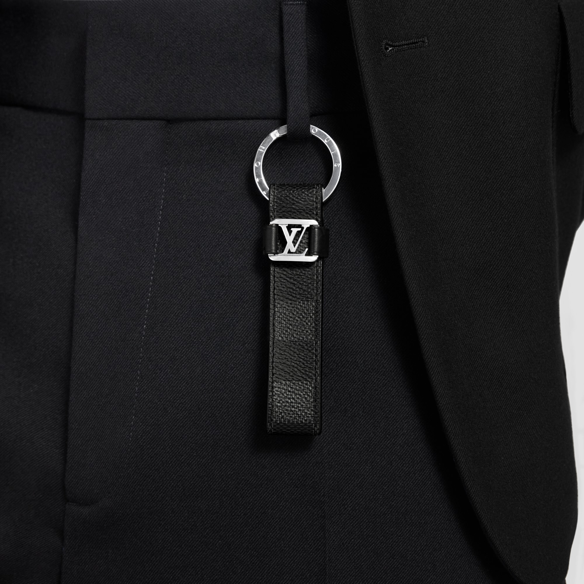 Llavero LV Dragonne S00 Hombre Accesorios Llaveros y charms | LOUIS VUITTON (Zoom de producto)