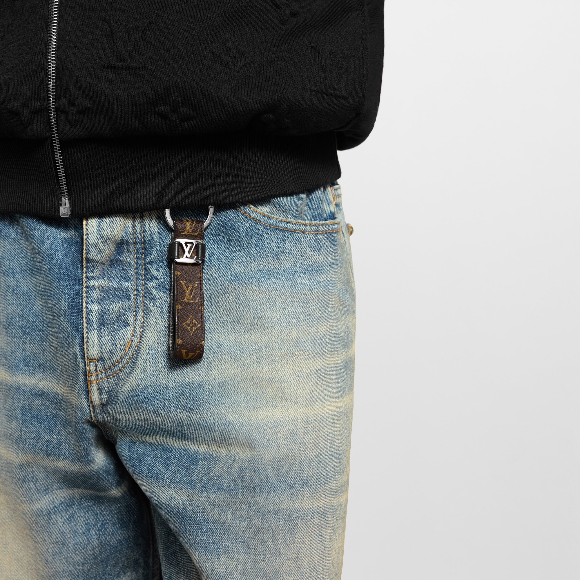 Llavero LV Dragonne S00 Hombre Accesorios Llaveros y charms | LOUIS VUITTON (Zoom de producto)