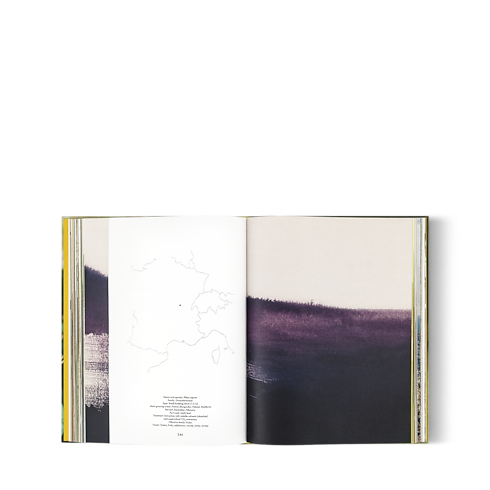 Louis Vuitton: A Perfume Atlas, versión inglesa Baúles, Viaje y Hogar Libros Libros de tapa dura | LOUIS VUITTON (Zoom de producto)