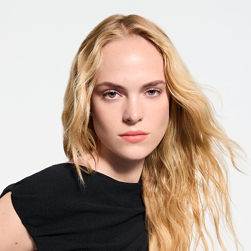 LV Baume - Bálsamo labial Perfumes y Beauty Labios } | LOUIS VUITTON (Zoom de producto)