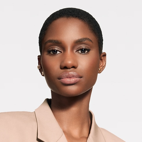 LV Baume - Bálsamo labial Perfumes y Beauty Labios } | LOUIS VUITTON (Zoom de producto)