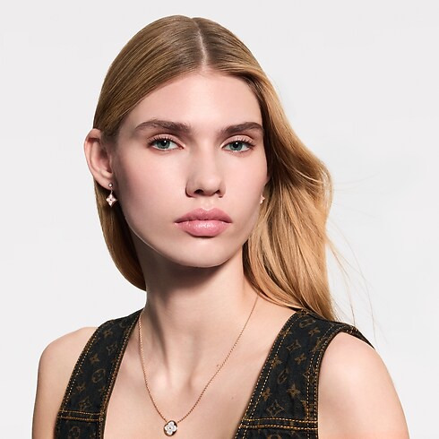 LV Baume - Recarga de bálsamo labial Perfumes y Beauty Labios } | LOUIS VUITTON (Zoom de producto)