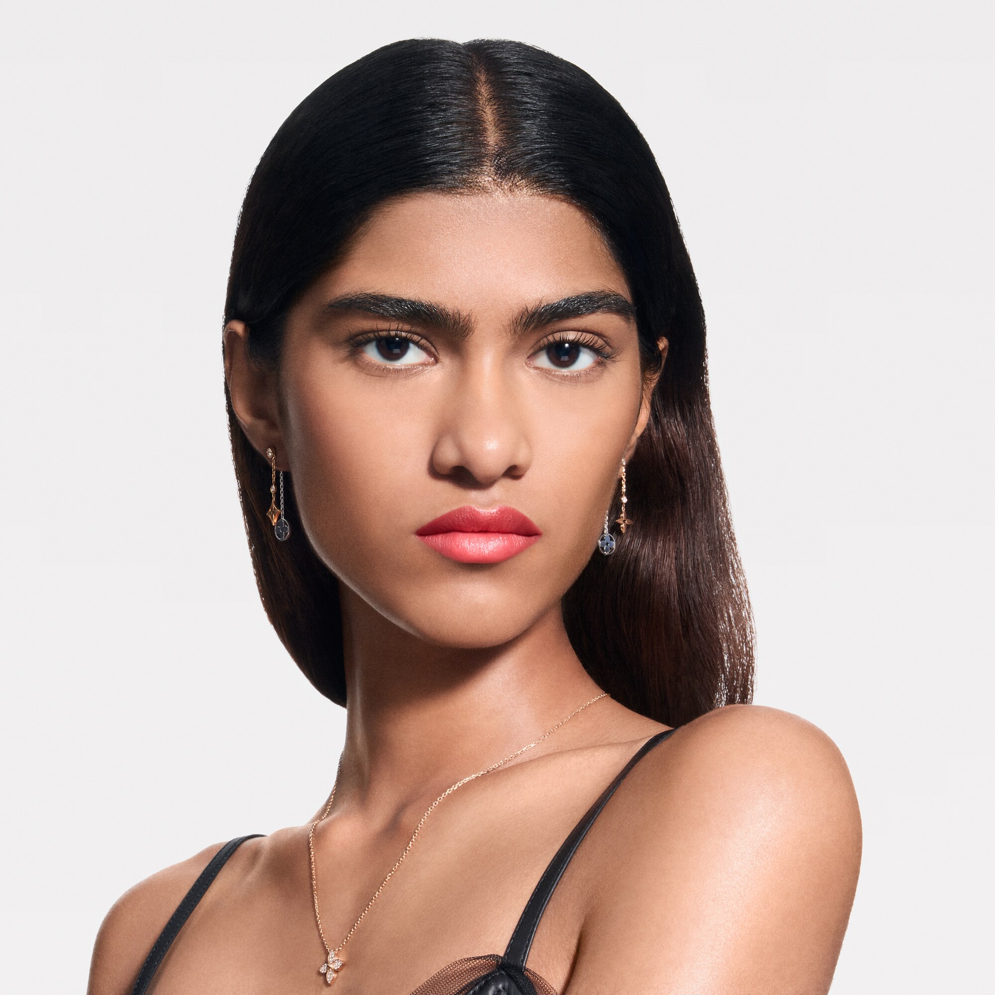 LV Baume - Recarga de bálsamo labial   Perfumes y Beauty Labios } | LOUIS VUITTON (Zoom de producto)