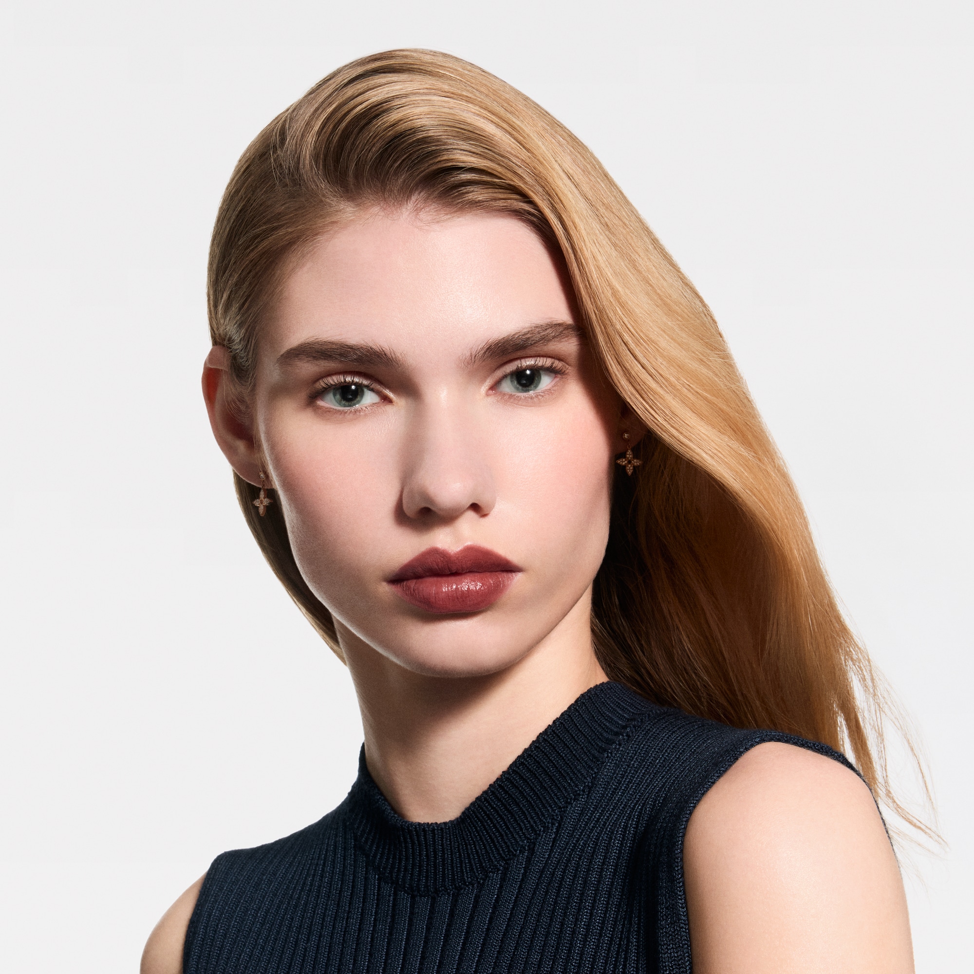 LV Baume - Recarga de bálsamo labial   Perfumes y Beauty Labios } | LOUIS VUITTON (Zoom de producto)
