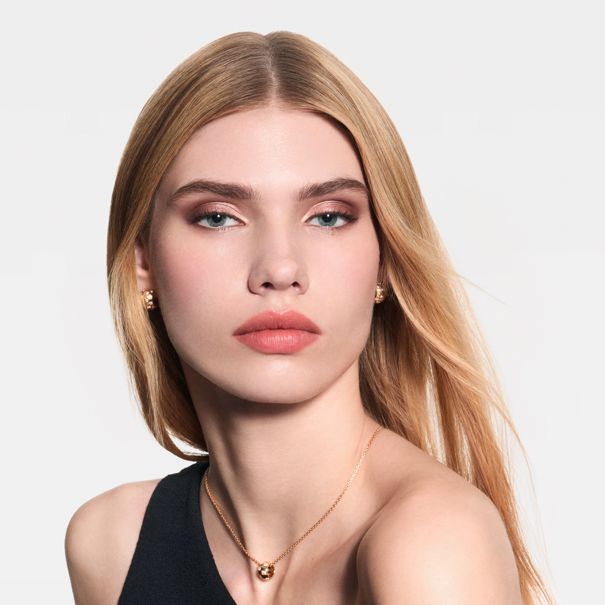 LV Ombres - Recarga para paleta de sombras de ojos  Perfumes y Beauty Ojos } | LOUIS VUITTON (Zoom de producto)
