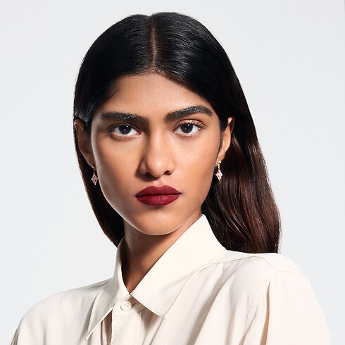 LV Rouge - Barra de labios mate Perfumes y Beauty Labios } | LOUIS VUITTON (Zoom de producto)