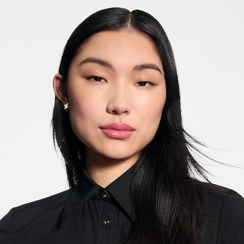 LV Rouge - Barra de labios satinada Perfumes y Beauty Labios } | LOUIS VUITTON (Zoom de producto)