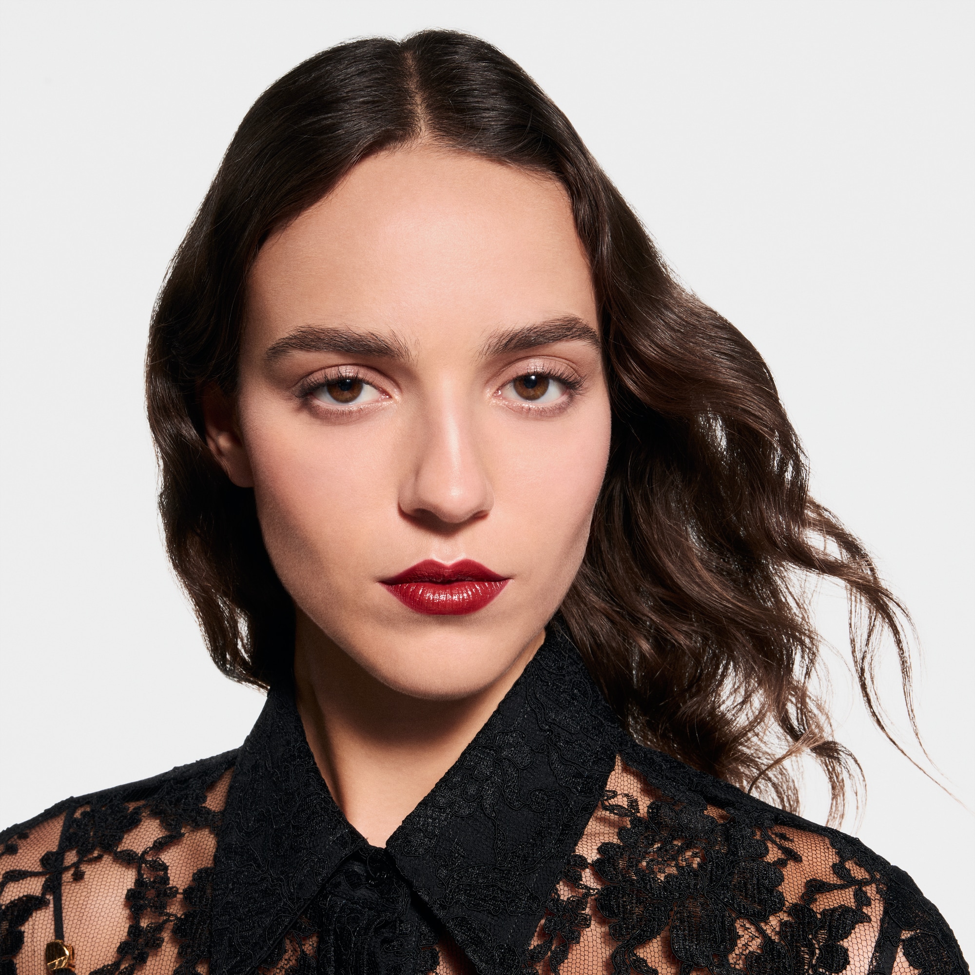 LV Rouge - Barra de labios satinada   Perfumes y Beauty Labios } | LOUIS VUITTON (Zoom de producto)