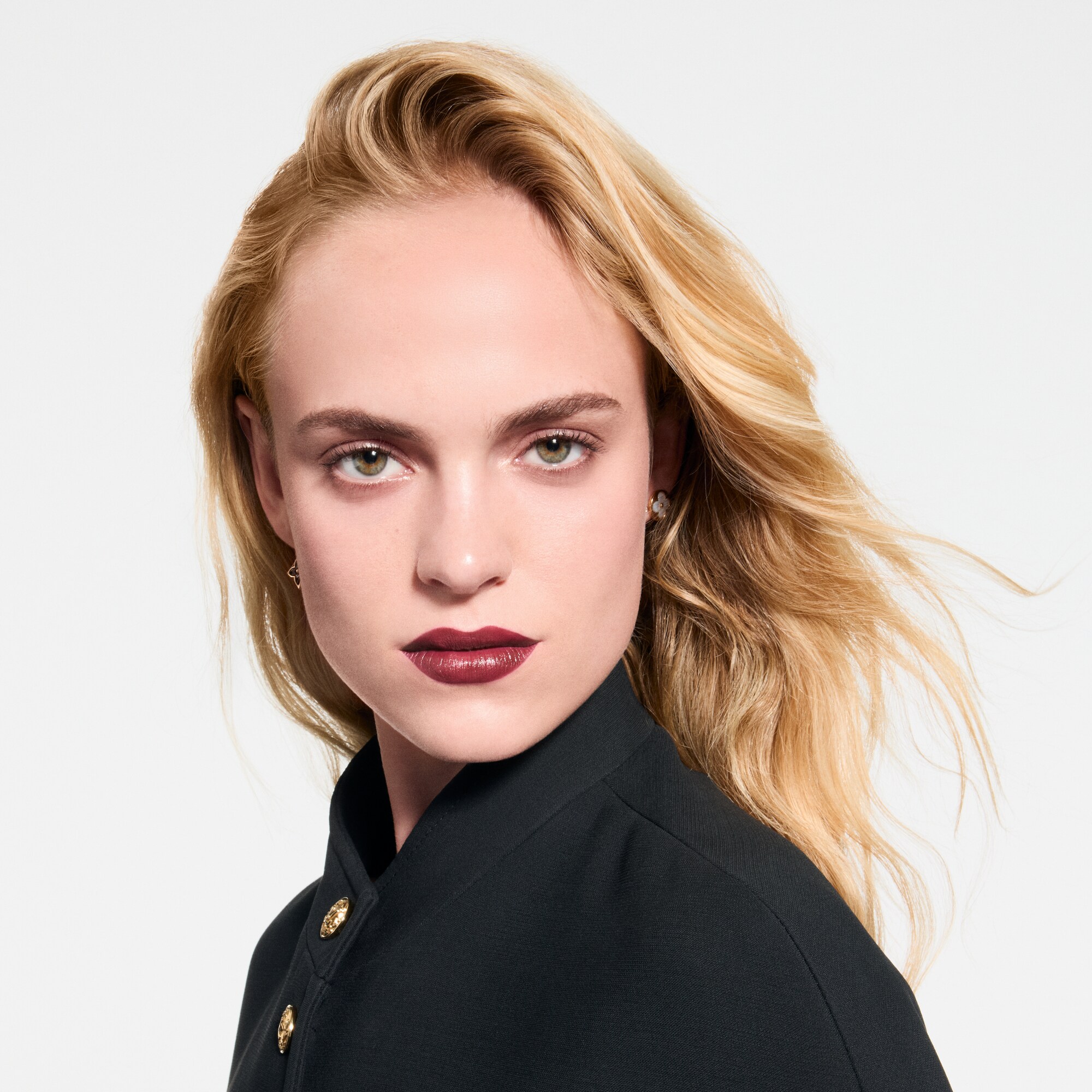 LV Rouge - Barra de labios satinada   Perfumes y Beauty Labios } | LOUIS VUITTON (Zoom de producto)