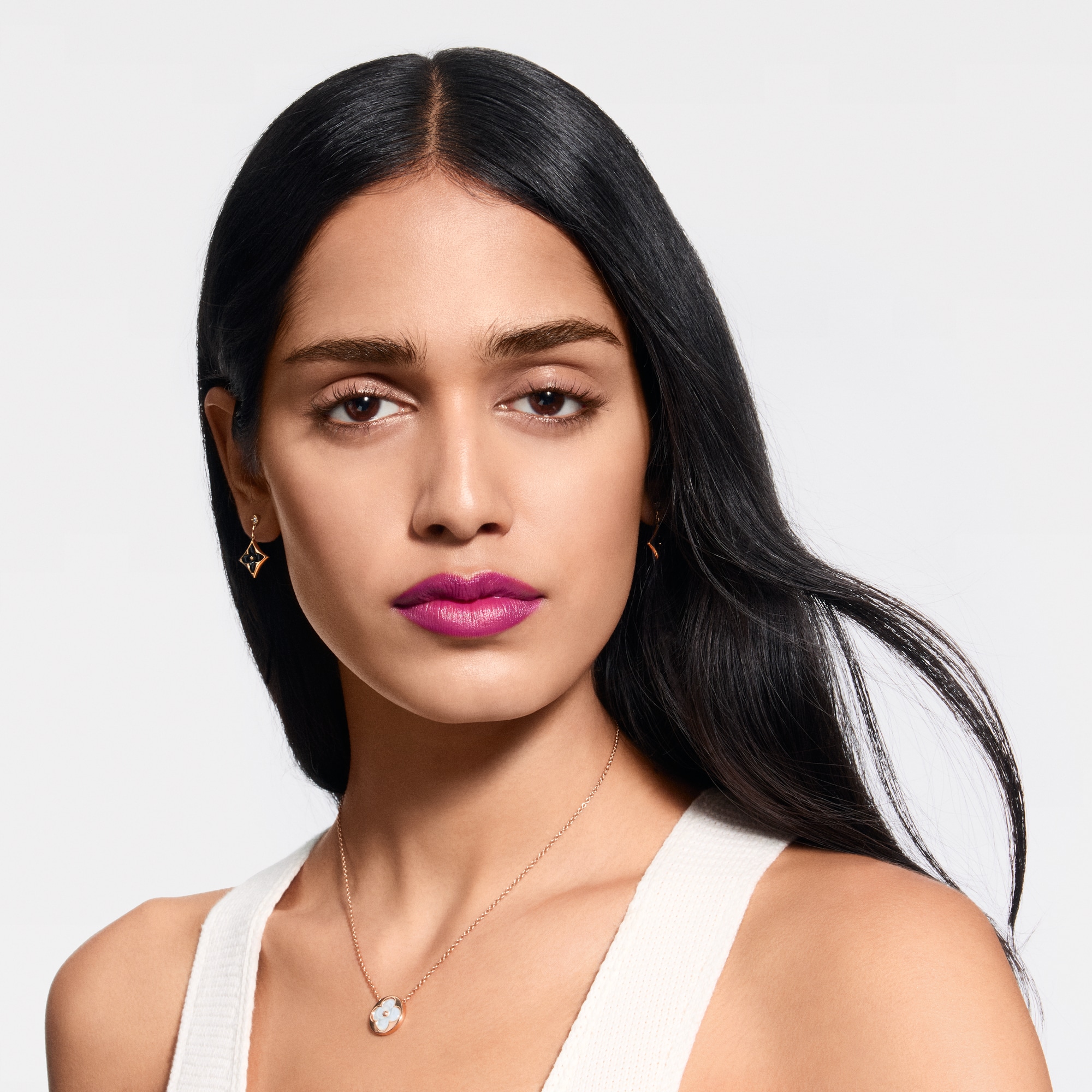 LV Rouge - Barra de labios satinada   Perfumes y Beauty Labios } | LOUIS VUITTON (Zoom de producto)