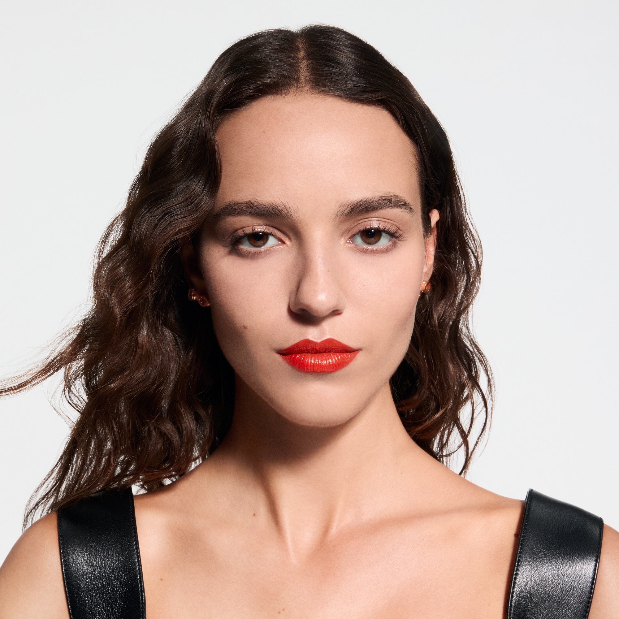 LV Rouge - Barra de labios satinada   Perfumes y Beauty Labios } | LOUIS VUITTON (Zoom de producto)