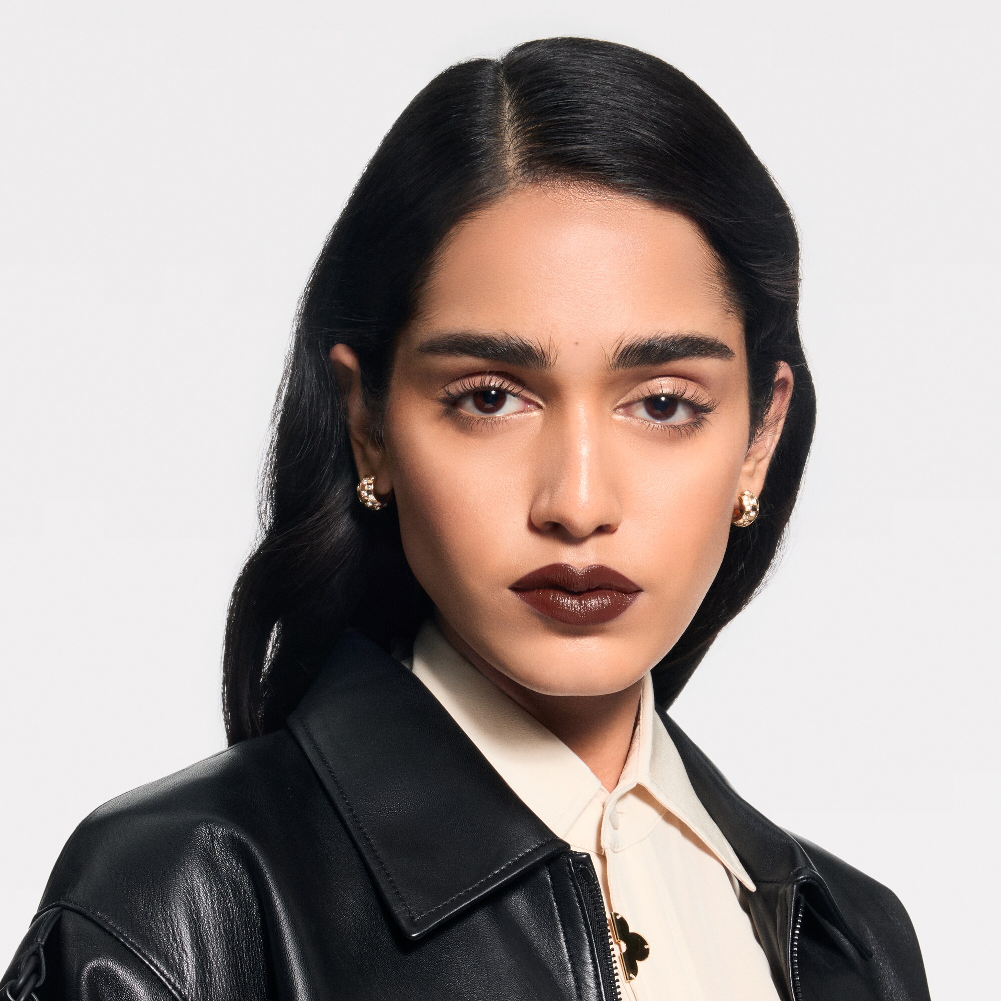 LV Rouge - Barra de labios satinada   Perfumes y Beauty Labios } | LOUIS VUITTON (Zoom de producto)