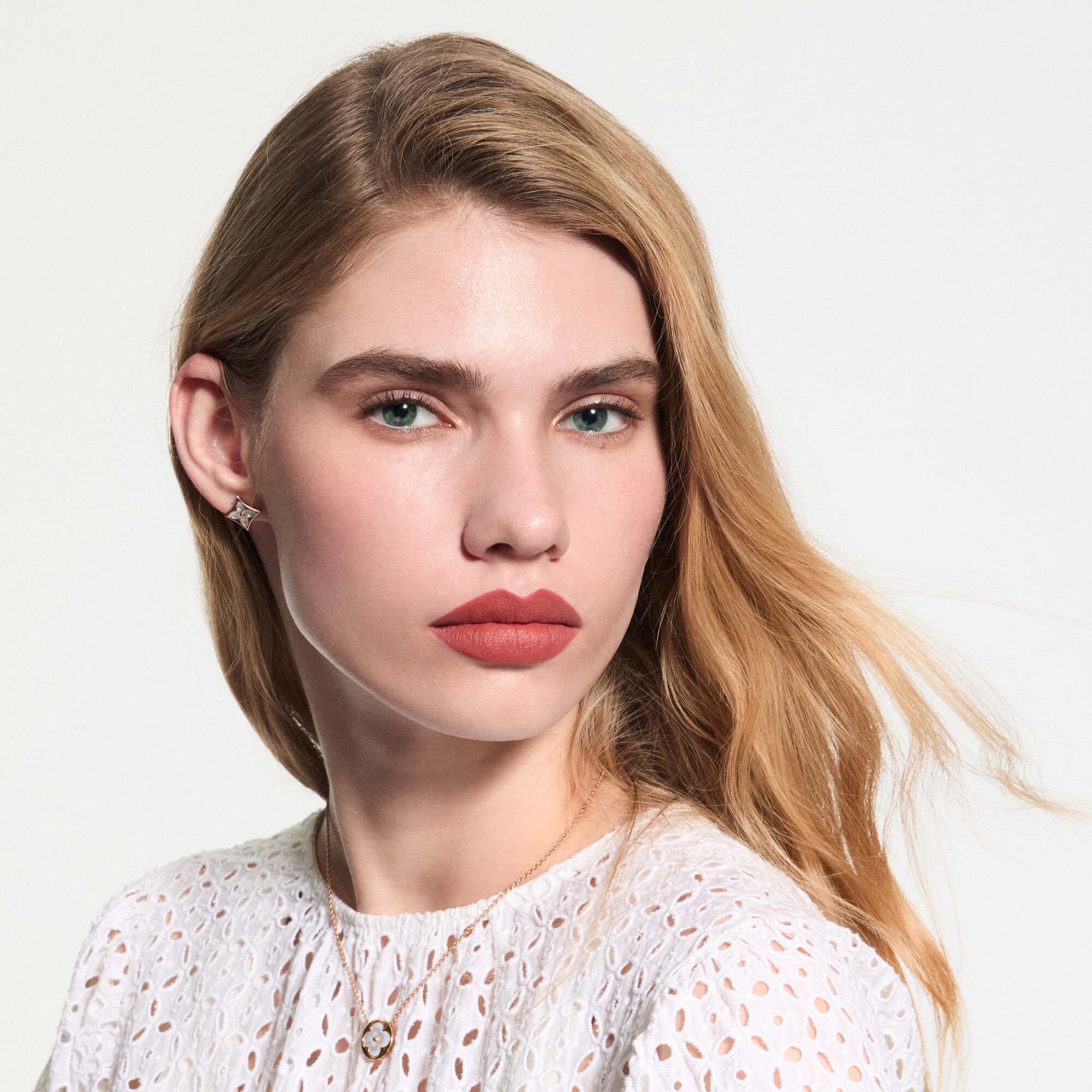 LV Rouge - Recarga de barra de labios mate   Perfumes y Beauty Labios } | LOUIS VUITTON (Zoom de producto)