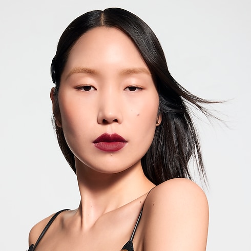 LV Rouge - Recarga de barra de labios mate Perfumes y Beauty Labios } | LOUIS VUITTON (Zoom de producto)