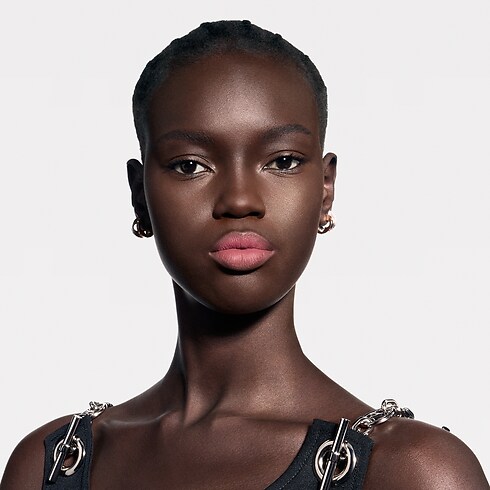 LV Rouge - Recarga de barra de labios mate Perfumes y Beauty Labios } | LOUIS VUITTON (Zoom de producto)