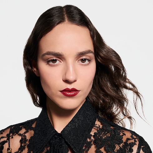 LV Rouge - Recarga de barra de labios satinada Perfumes y Beauty Labios } | LOUIS VUITTON (Zoom de producto)