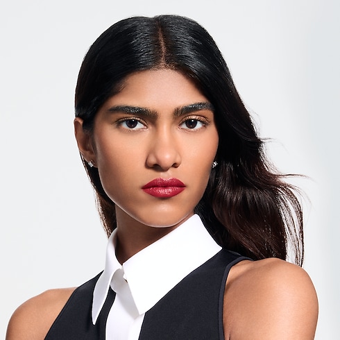 LV Rouge - Recarga de barra de labios satinada Perfumes y Beauty Labios } | LOUIS VUITTON (Zoom de producto)