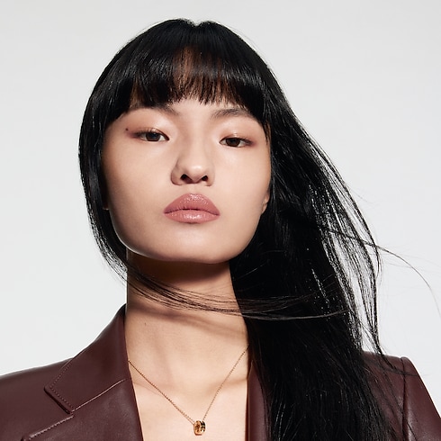 LV Rouge - Recarga de barra de labios satinada Perfumes y Beauty Labios } | LOUIS VUITTON (Zoom de producto)