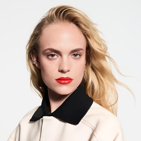 LV Rouge - Recarga de barra de labios satinada Perfumes y Beauty Labios } | LOUIS VUITTON (Zoom de producto)